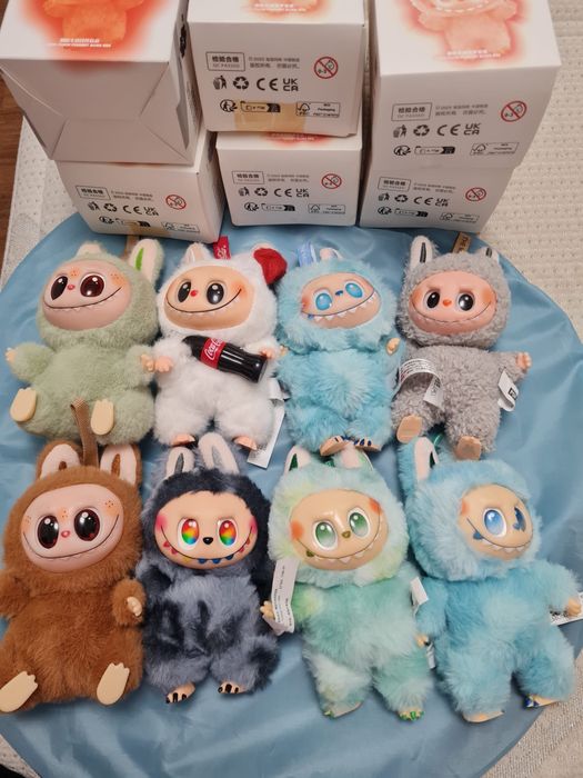 Colectie papusi Labubu 2025