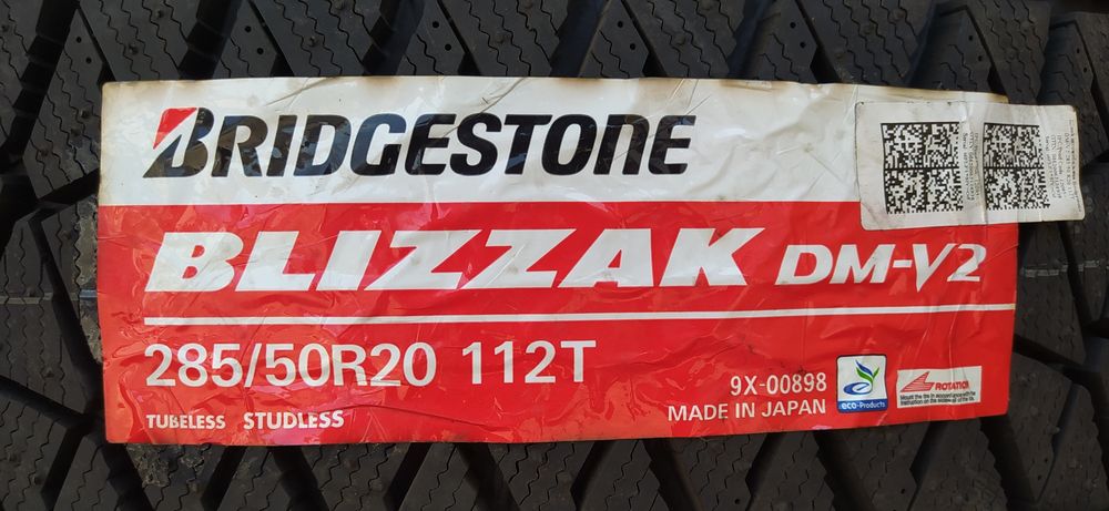 285/50R20 Bridgestone Blizzak DM-V3