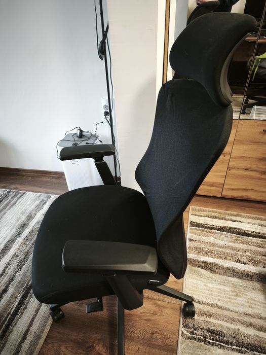 Офис стол за бюро