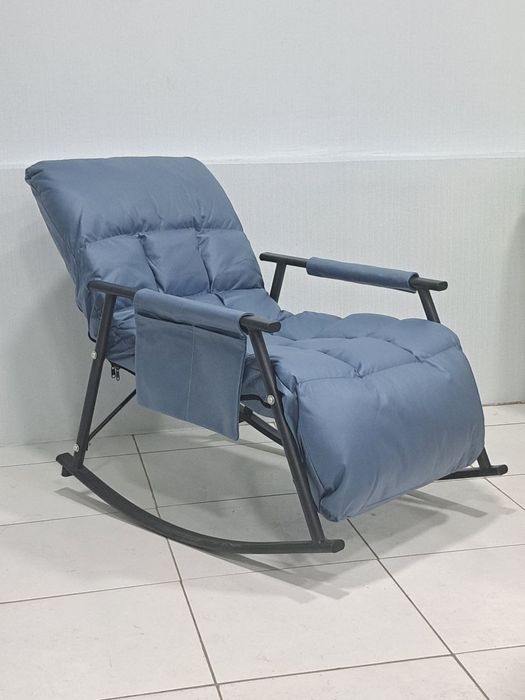 Кресло качалка качественная кожанная