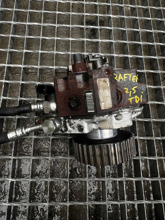 Pompa inalta Vw Crafter 2.5 TDI cod 0445010125 / 059130755N  an 2007 - 2011 Vw Touran Audi A6 4F2