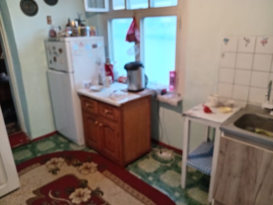 Продаю пол дома..