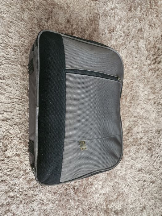 Geantă laptop, dosare, documente, etc.