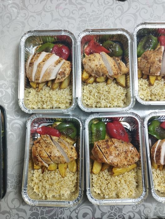 Shirin va mazali obed va ujinlarni szga yetqaizp beramz