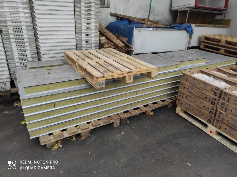 Продам Сэндвич панели.