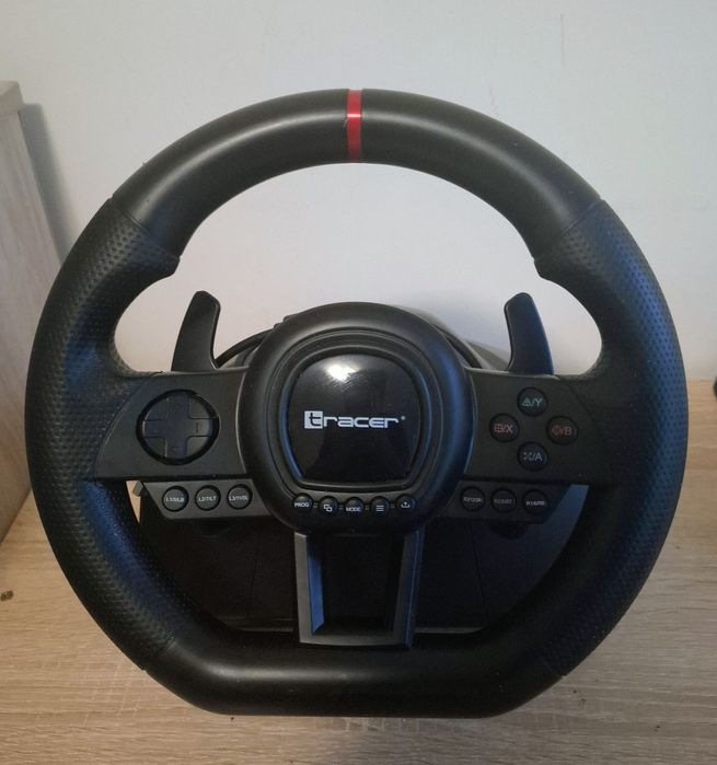Волан на марка Tracer .