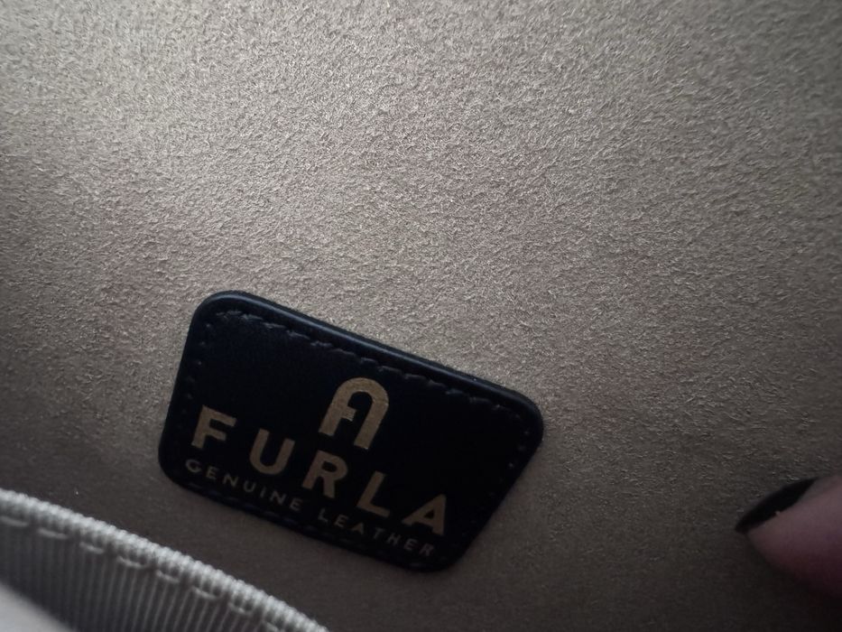 Poseta Furla, piele naturala, culoare roz pudra