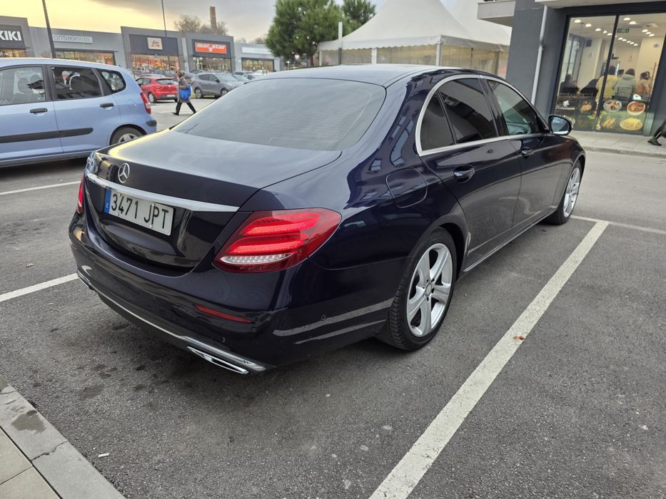 Мерцедес Бенц Е220 Digital 9Gtronic