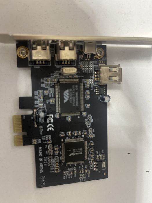 PCI-E плата Firewire