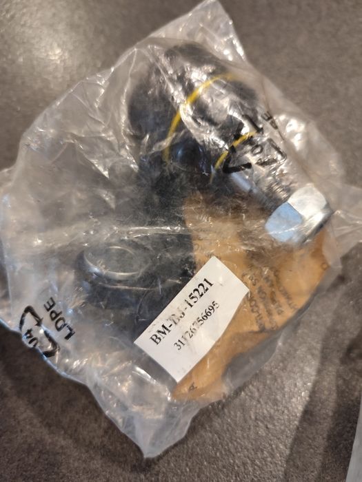 Ляв и десен шарнир BMW e46 3.0 XI