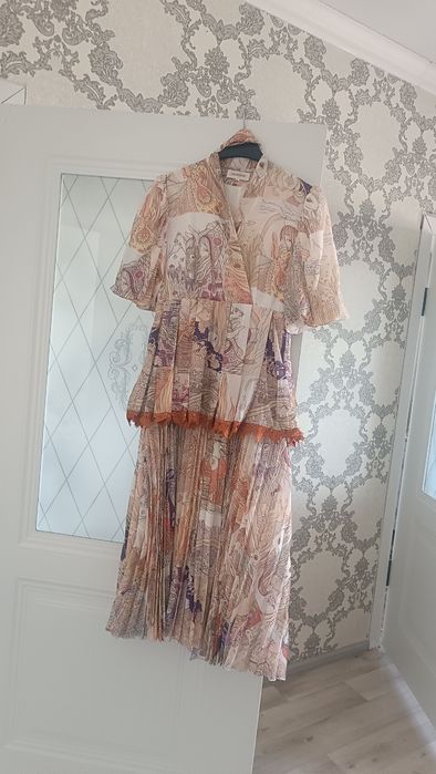 Платье разные.10000