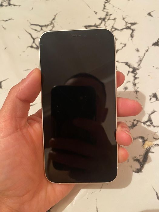 Смартфон iPhone 12 mini