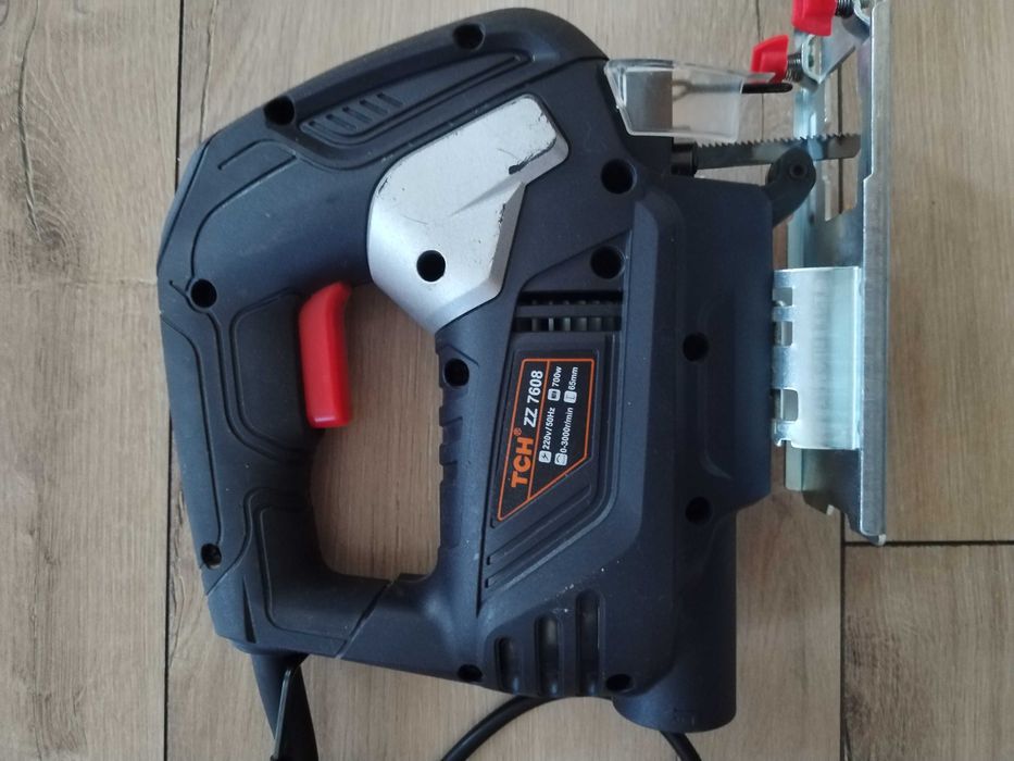 Электролобзик TCH zz7608