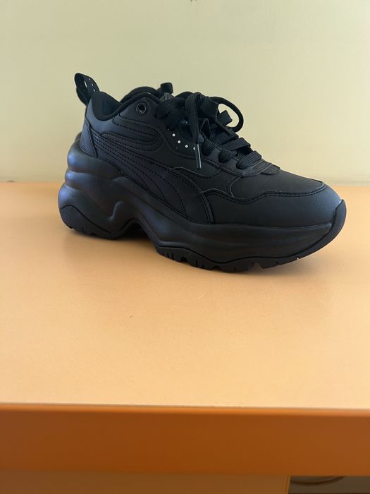 Чисто нови маратонки Puma