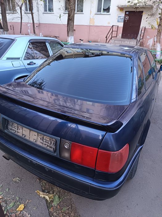 Продам Ауди 80 б4