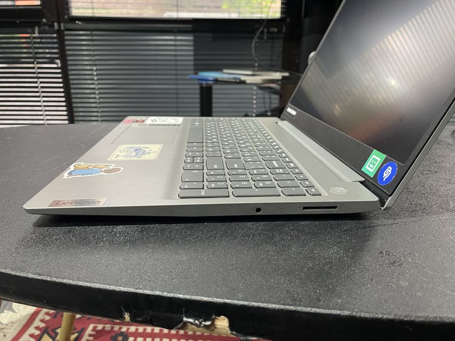 Lenova Ideapad3