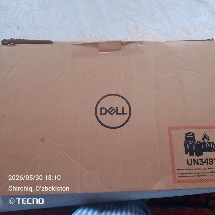 Noutbuk  Dell i3