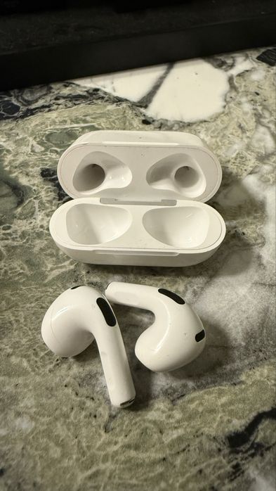 Apple Airpods 3 (A2564)