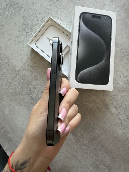 iPhone 15 Pro 1TB Black Titanium