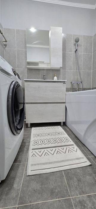 Продается благоустроенная квартира в центре города