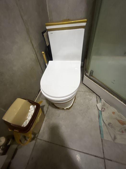 Срочно продам унитаз