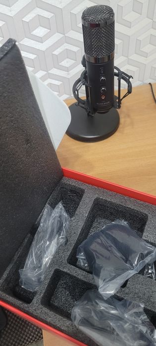 Микрофон Ritmix RDM-260 USB black