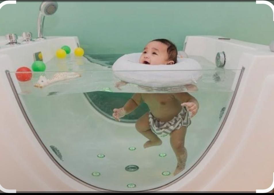 Гидромассажная вана белы  цвета для детеи