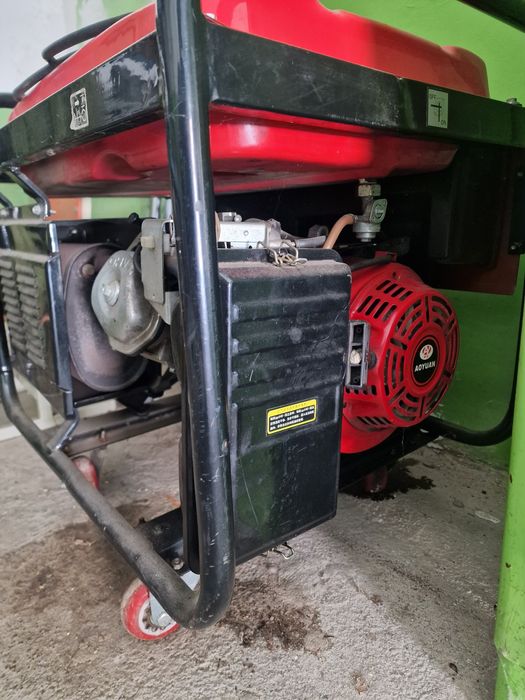 Бензиновый генератор 5.5кв