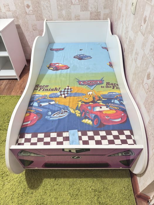 Детская кроватка Маша и медведь для девочек