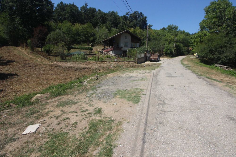 Парцел в регулация в с. Ангелов