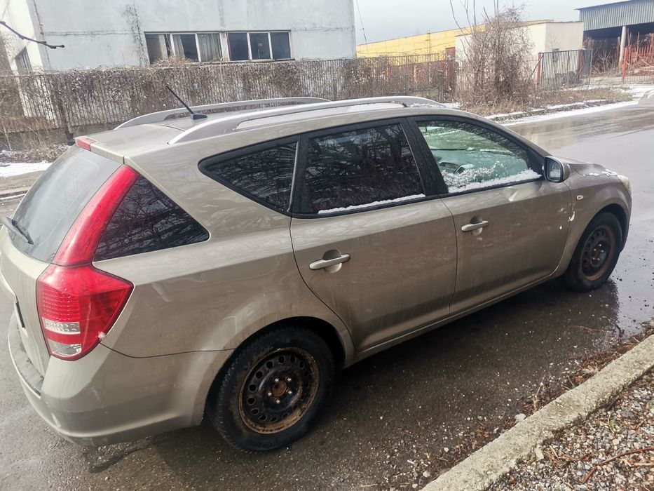 Kia ceed 2011г facelift 1.6crdi 90кс D4FB за части