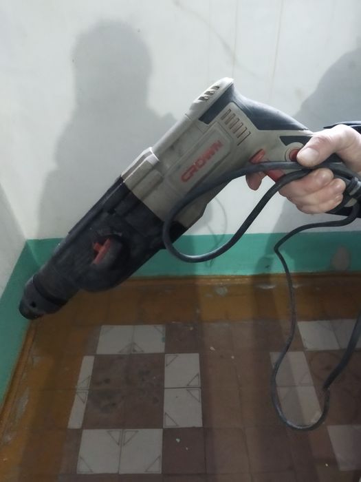 Продам перфоратор недорого