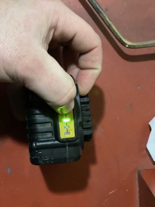 Baterie dewalt dcb182