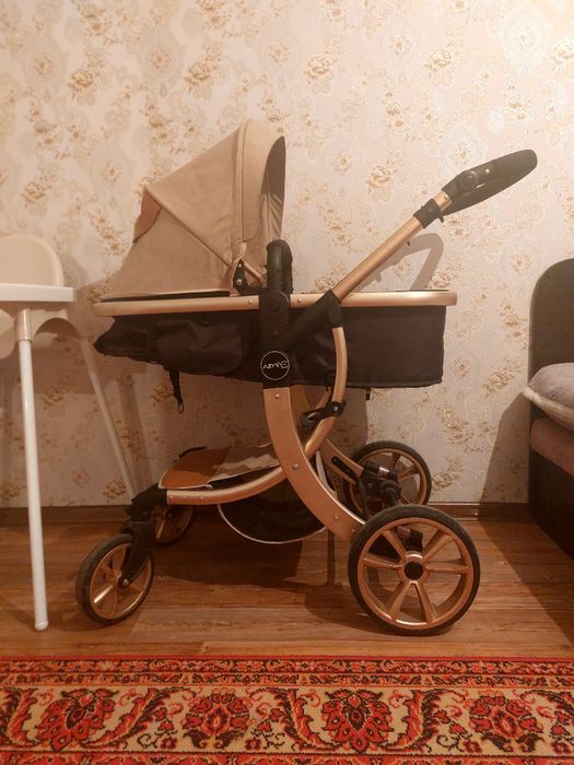 Продам детскую коляску