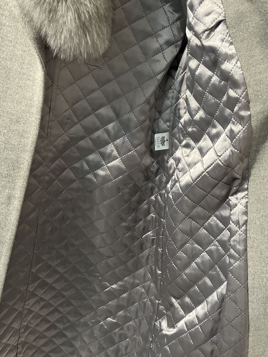 Продам женское пальто