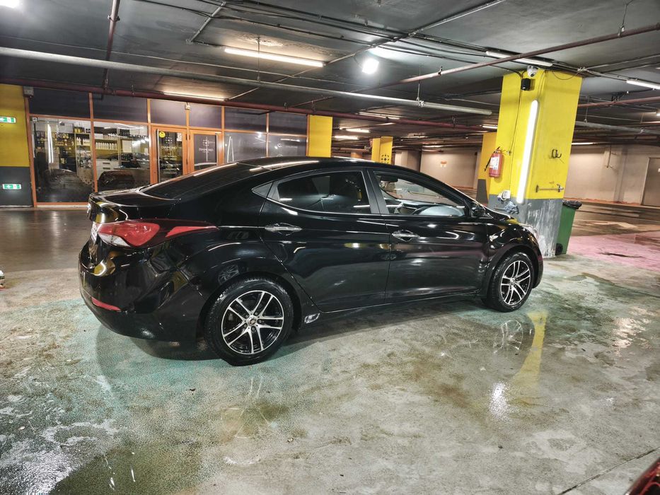 Hyundai Elantra 2015, alimentare GPL-foarte economic