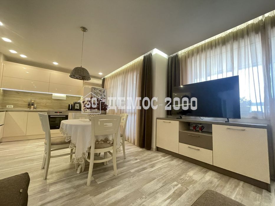 Продава се Двустаен апартамент в Варна, Левски - 83 кв.м за 2350 €/кв.м - Снимка #5