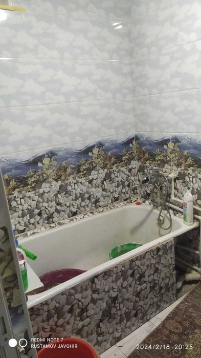 Urganch shahar shumbola kafe yonida 2 xonali uy sotiladi