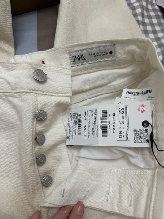 Джинсы Zara 32 р