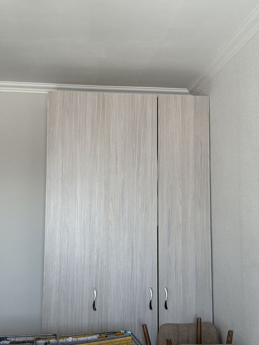 Шкаф 2,50 м, в хорошем состоянии