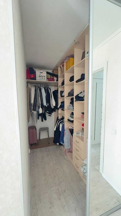 Продам 3-х комн квартиру 19 мкрн