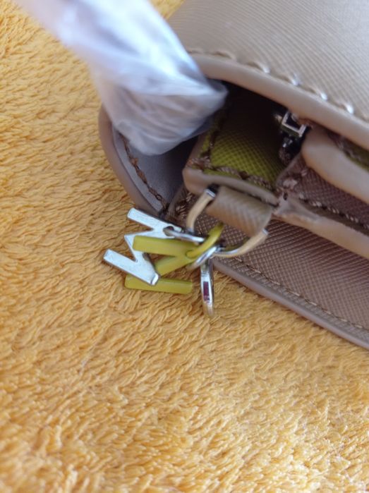 Чантичка малка Mango