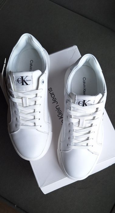 Calvin Klein нови дамски кецове