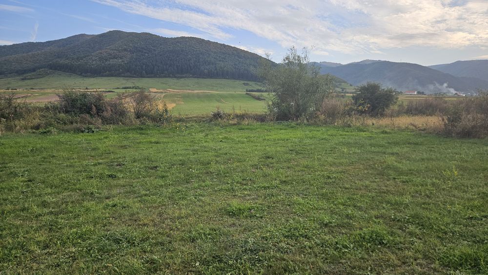 Vând teren extravilan