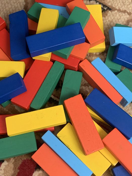 Продам две игрушки