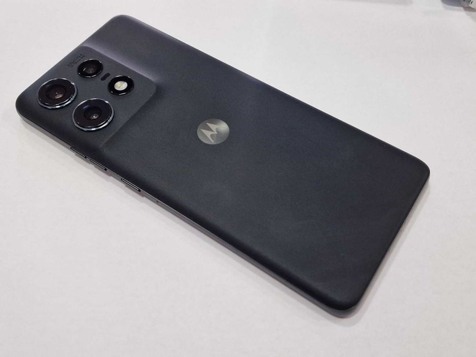 Motorola Edge 50 Pro 5G 512GB 12GB RAM Dual