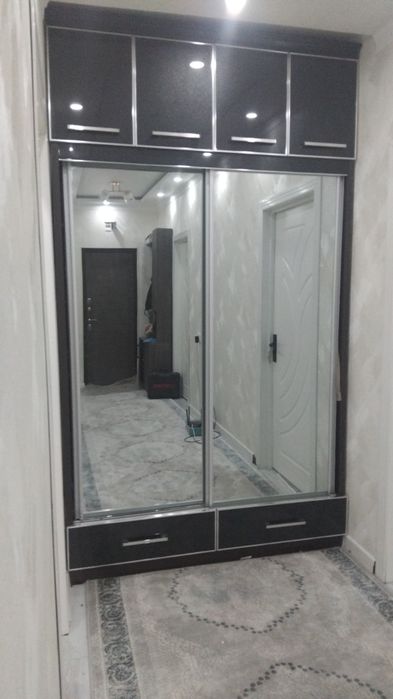 Shkaf sotiladi kelishtiriladi