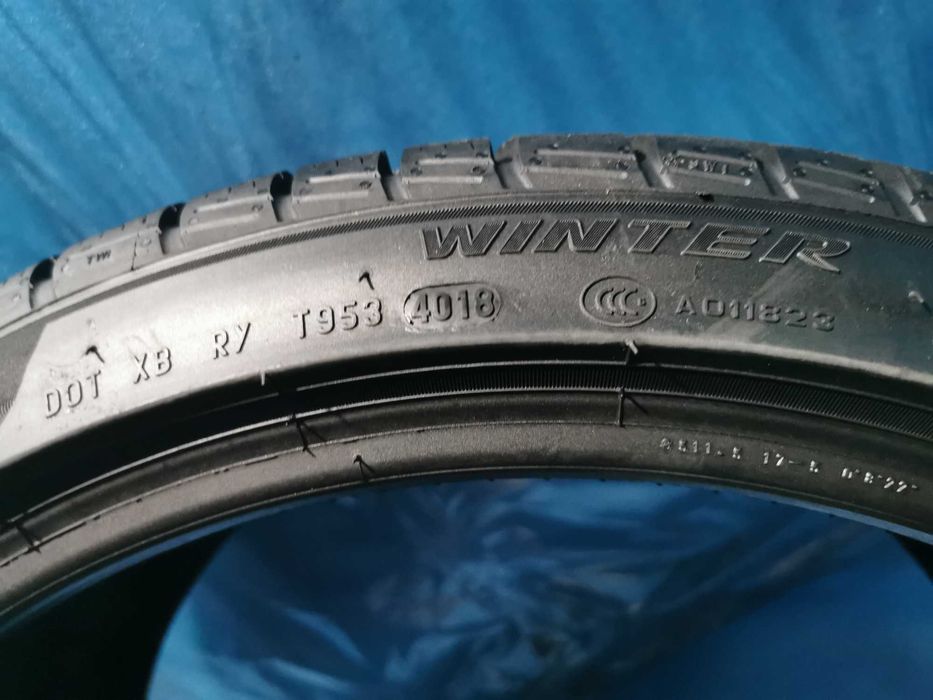 285/30 R20 - pirelli m+s 2 bucati