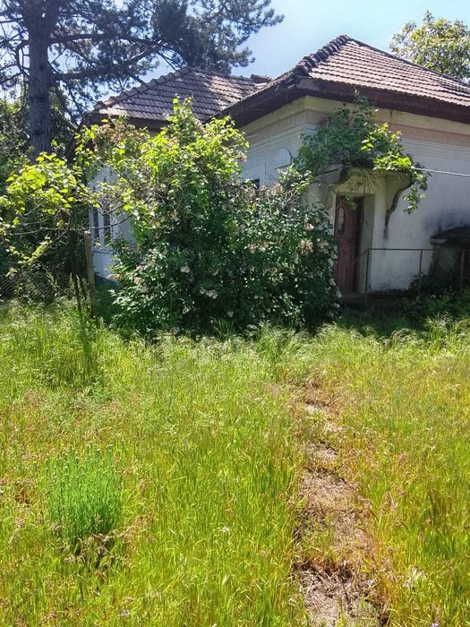 Teren intravilan Dobresti deschidere 41 ml, casă+anexă, drum principal