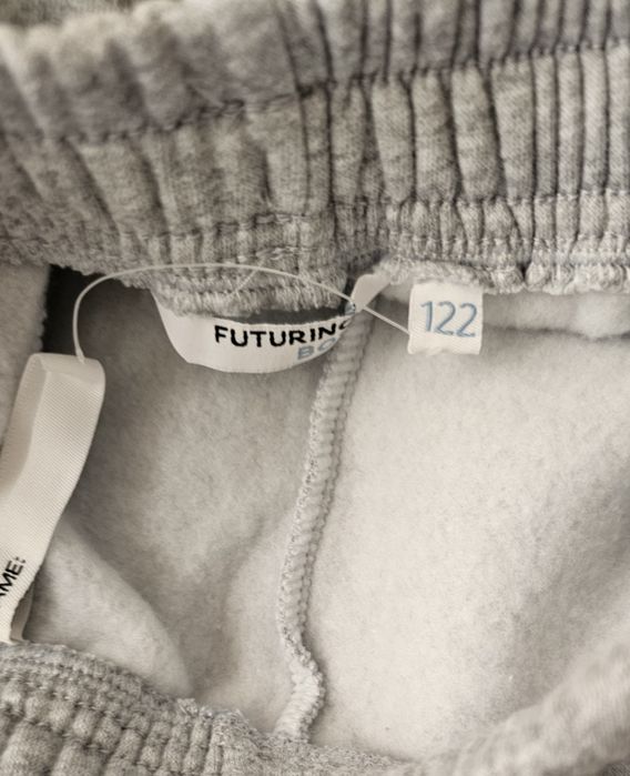 Новые спортивные штаны